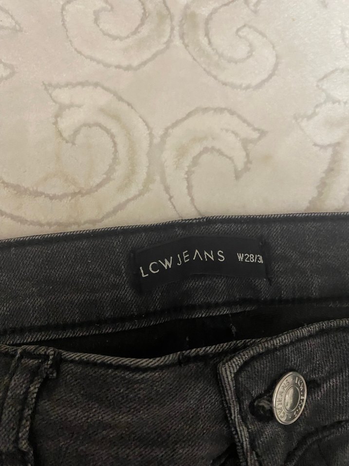 LCW Payetli Nakışlı Kadın Jean - Görsel 4