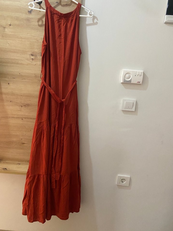 Kırmızı V Yaka Kolsuz Uzun Keten Elbise - Görsel 4