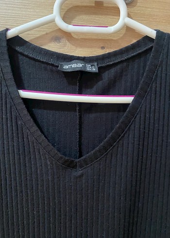 V Yaka Kısa Kollu Siyah Midi Elbise - Görsel 2