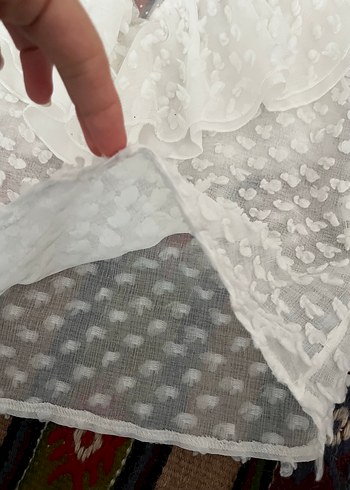 Trendyolmilla Beyaz Fırfırlı Detaylı Bluz - Görsel 5