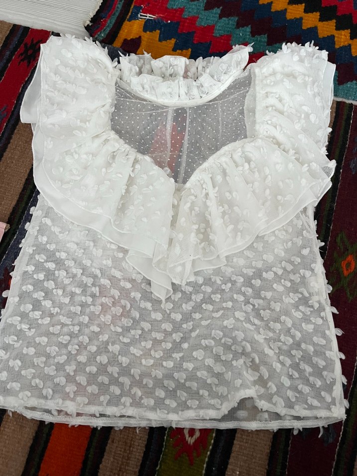 Trendyolmilla Beyaz Fırfırlı Detaylı Bluz - Görsel 2