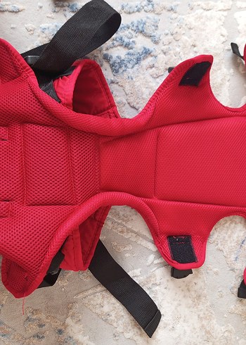 Kırmızı Bebek Taşıyıcı - Görsel 5