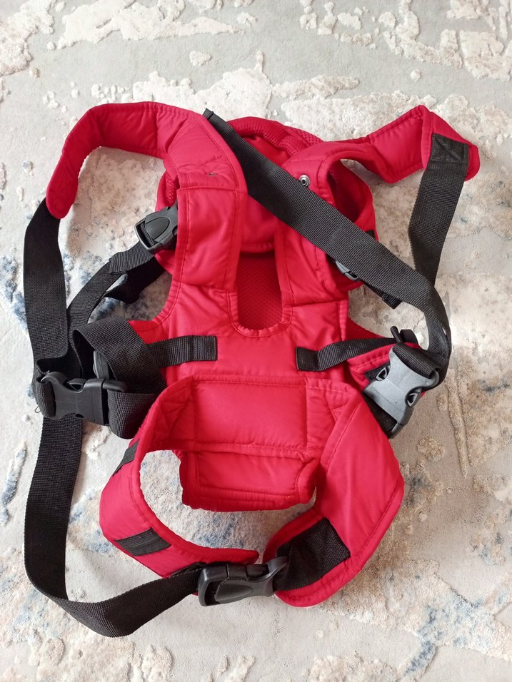 Kırmızı Bebek Taşıyıcı - Görsel 2