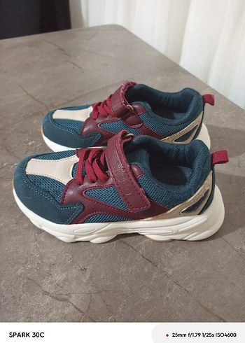 Renkli Bağcıklı ve Cırt Cırtlı Erkek Çocuk Spor Ayakkabı - Görsel 2