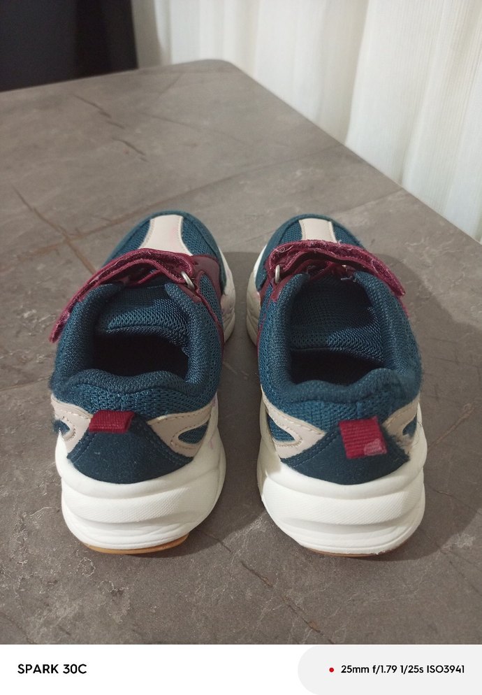 Renkli Bağcıklı ve Cırt Cırtlı Erkek Çocuk Spor Ayakkabı - Görsel 3