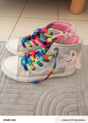Kızlar İçin Renkli Bağcıklı Spor Ayakkabı - Görsel 2