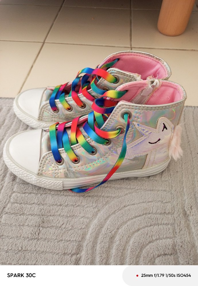 Kızlar İçin Renkli Bağcıklı Spor Ayakkabı - Görsel 2