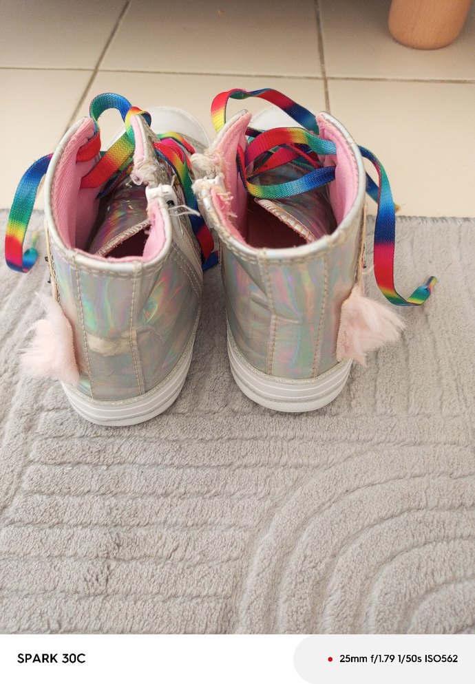 Kızlar İçin Renkli Bağcıklı Spor Ayakkabı - Görsel 3