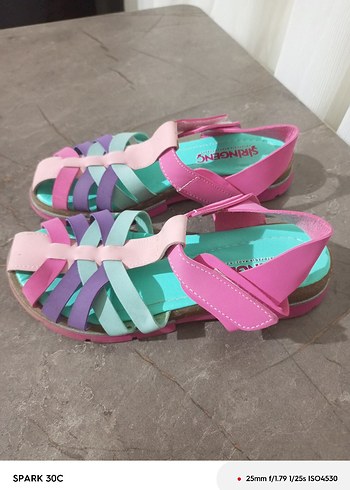 Renkli Bağcıklı Kız Sandaletleri - Görsel 2