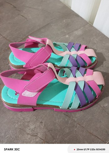 Renkli Bağcıklı Kız Sandaletleri - Görsel 4