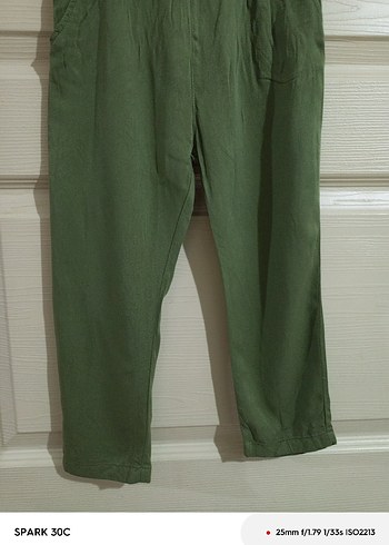 Kız Çocuk Yeşil Düğmeli Tulum - Görsel 3