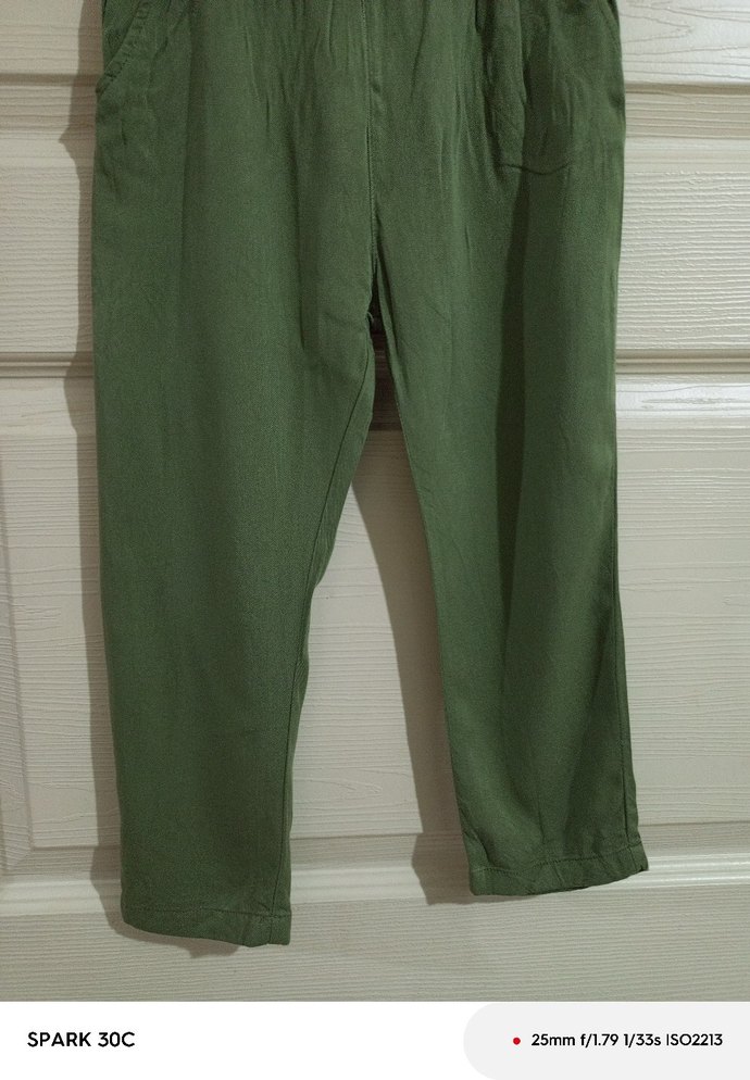 Kız Çocuk Yeşil Düğmeli Tulum - Görsel 3