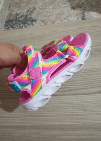 28 Beden çeşitli Renk Renkli Kız Çocuk Sandaletleri Velcro Bantlı