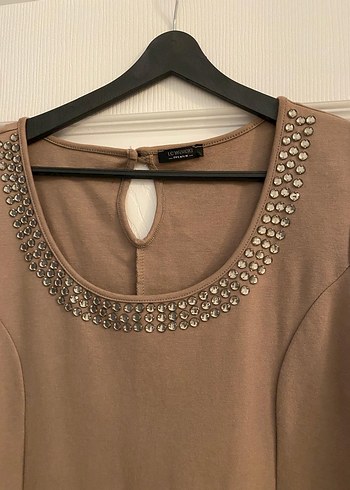 Zincir Detaylı Bej Midi Elbise - Görsel 3