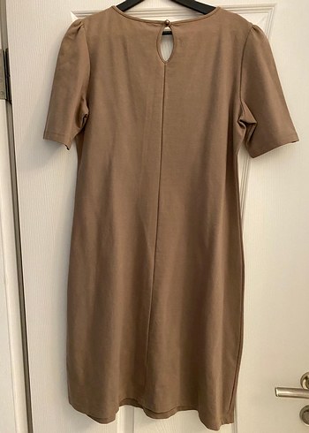 Zincir Detaylı Bej Midi Elbise - Görsel 2