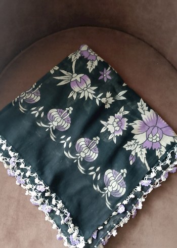 Armine Lila Cicekli Koyu Yesil Kare Fular