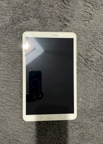 Samsung Tablet Sm-T580 16 GB