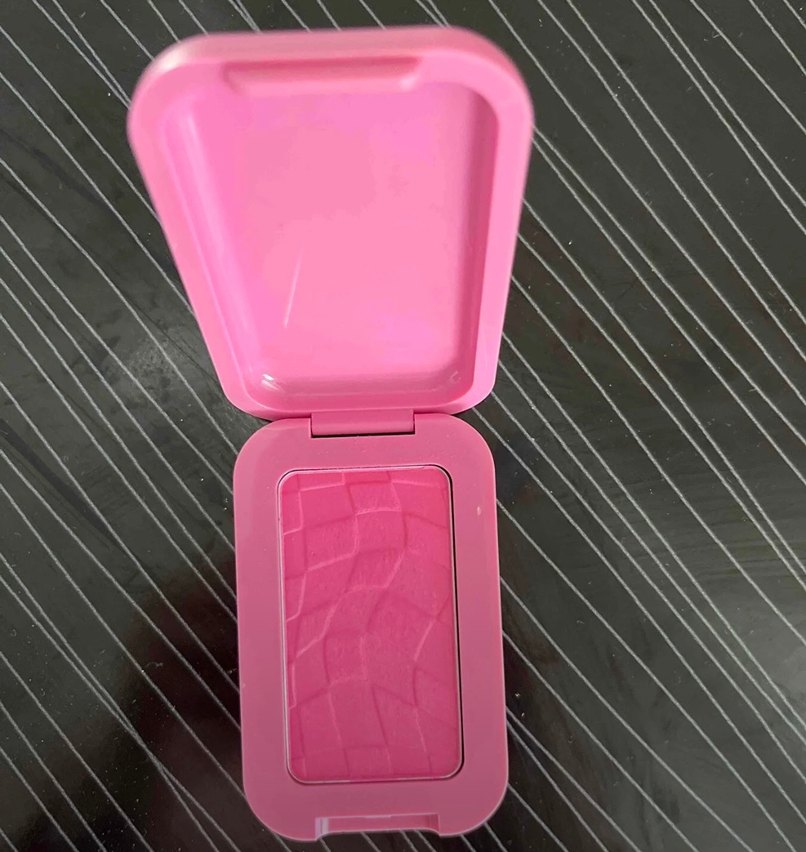 NYX Professional Makeup Buttermelt Pembe Allık - Görsel 3