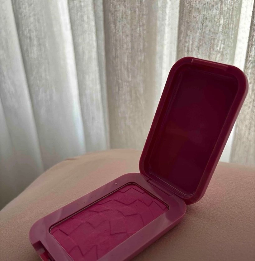 NYX Professional Makeup Buttermelt Pembe Allık - Görsel 2