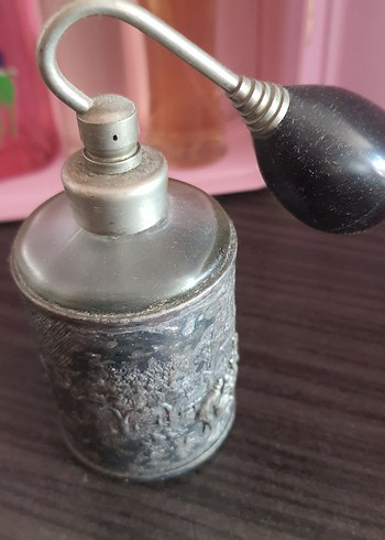 Antika Kadın Parfüm Şişesi kabartmalı