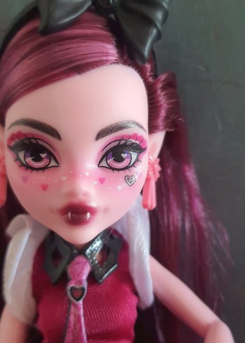  Beden orjinal kutusunda monster high draculaura