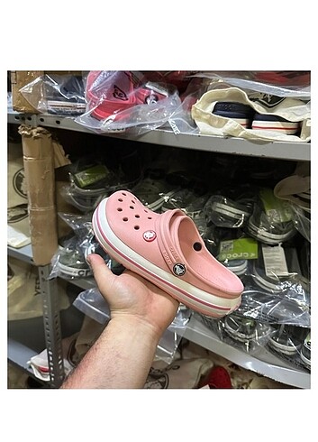 CROCS 