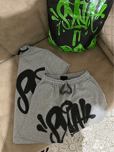 Diğer syna tracksuit