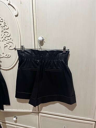Zara Deri şort