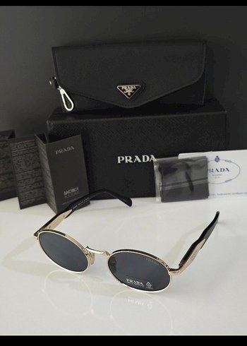 Prada Prada Klasik Oval Kadın Güneş Gözlüğü