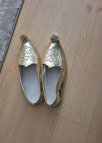 Altın Renkli Püsküllü sünnet ayakkabı