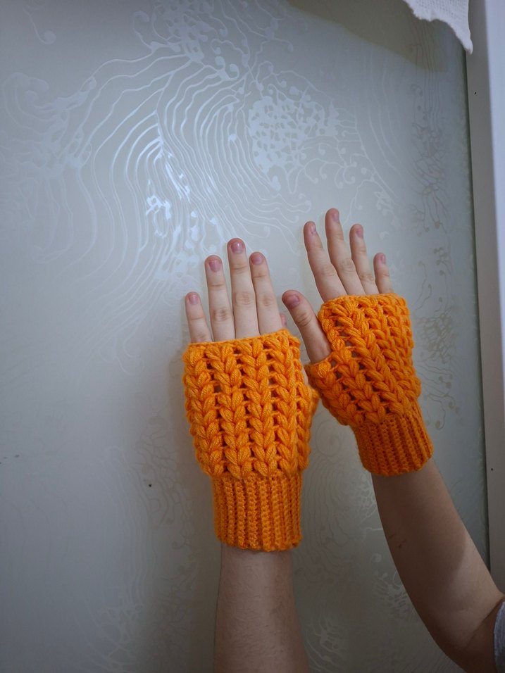 Turuncu Örgü Parmaksız Kadın Eldiven - Görsel 4