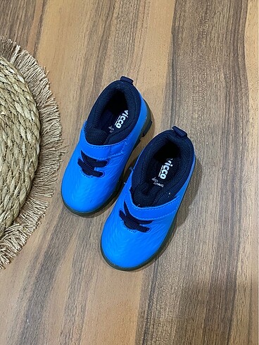 22 Beden Bebek spor ayakkabı