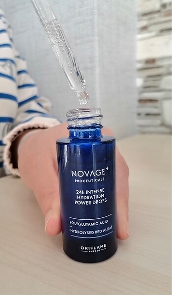 Novage+ 24 saat ıntence hydratıon power drops