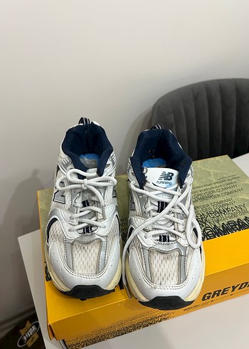 37 Beden New Balance Spor Ayakkabı