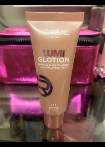 L'Oréal Paris 902 light glow Parlak Aydınlatıcı ve Kapatıcı