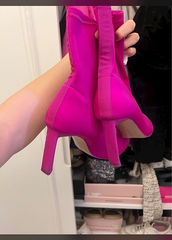 Stradivarius Stradivarius Pembe Stiletto Topuklu Kadın Bot