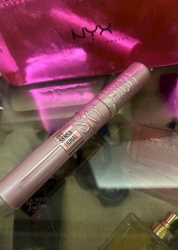 Maybelline Kahverengi Maybelline Sky High Maskara