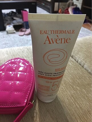 Avene güneş kremi
