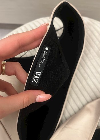 Zara Bej V Yaka Kolsuz Mini Büstiyer - Görsel 2