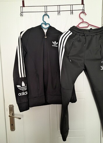 12-13 Yaş Beden siyah Renk Adidas tek alt eşofman