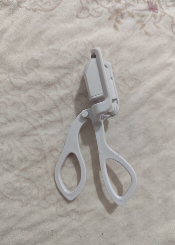 Isılı kirpik kıvırtıcı - Görsel 2