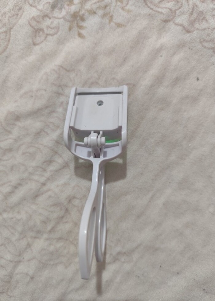 Isılı kirpik kıvırtıcı - Görsel 4