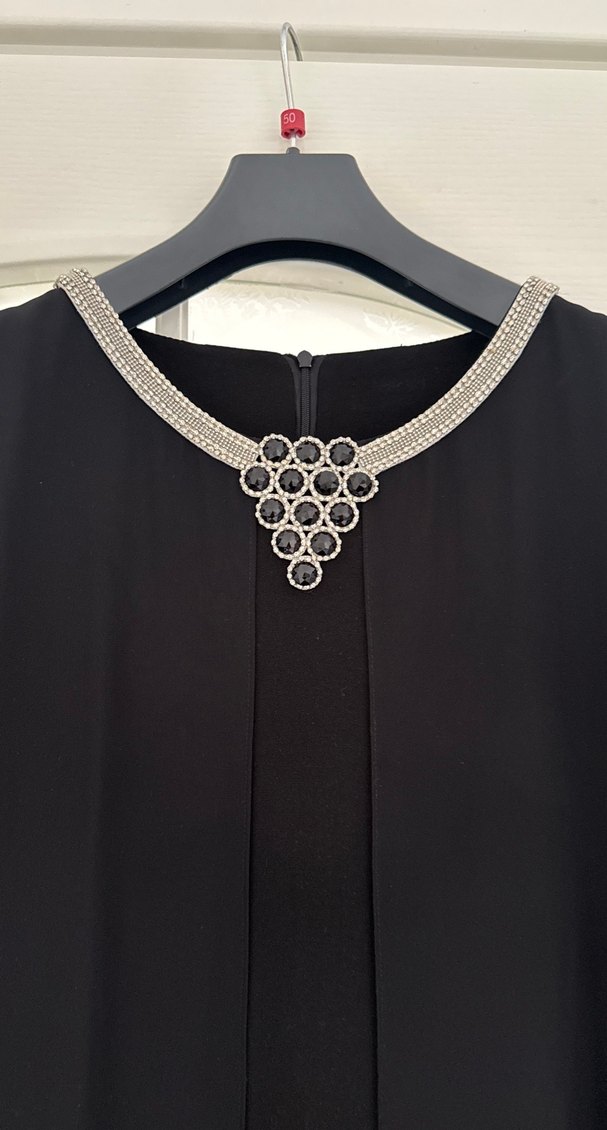 Zincir Detaylı Siyah Uzun Kadın Elbise - Görsel 3