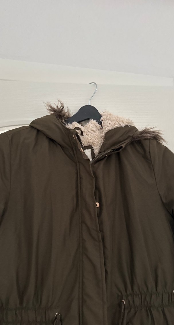 LC Waikiki Gri Kürk Detaylı Uzun Kadın Ceket - Görsel 4