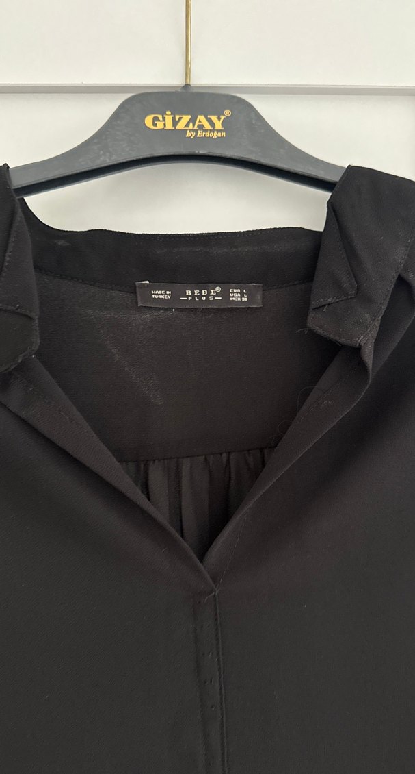 Siyah V-Yaka Uzun Kollu Kadın tül Gömlek - Görsel 2