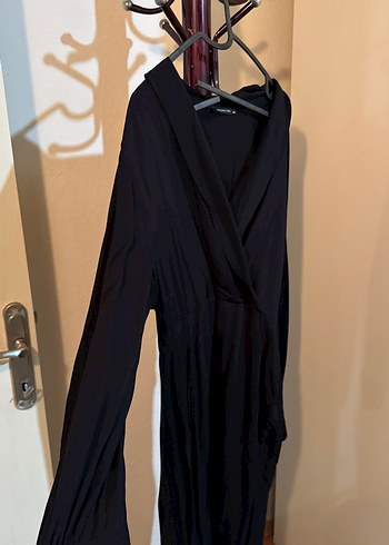 Siyah V Yakalı Uzun Keten Elbise - Görsel 3