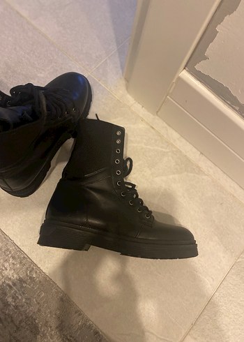 Siyah Deri Platform Topuklu Gotik Kadın Bot - Görsel 3