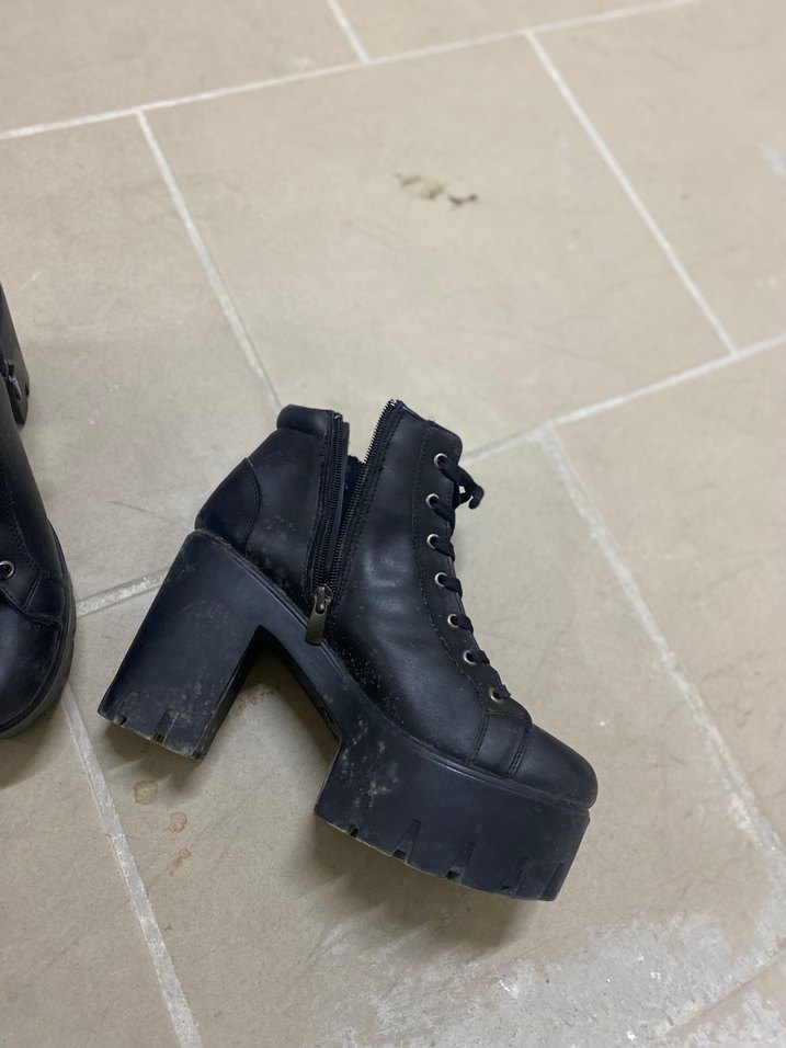 Siyah Tokalı Erkek Sokak Stili Bot - Görsel 2