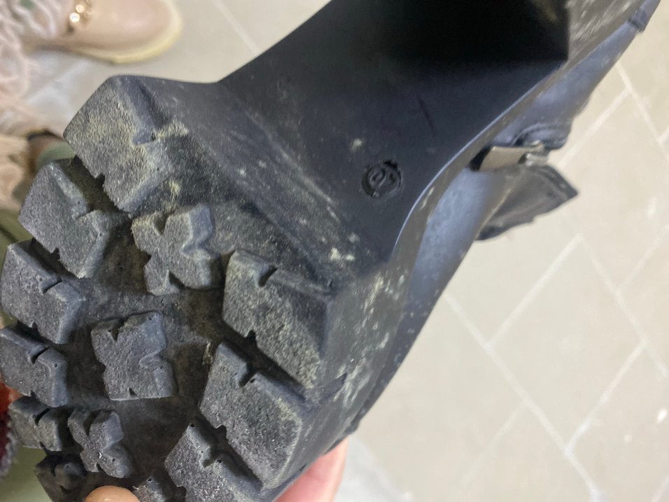 Siyah Tokalı Erkek Sokak Stili Bot - Görsel 3