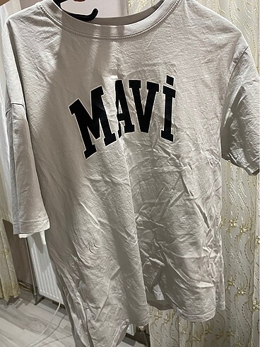 Mavi tişört